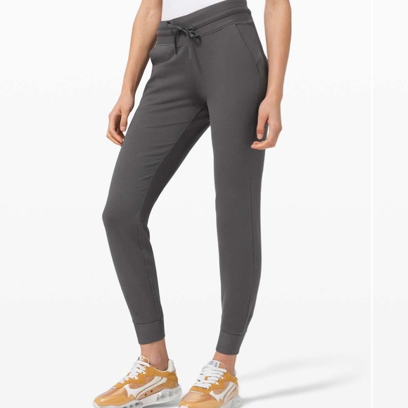 lululemon athletica Pants - Lululemon Graphite Gray Ready to Fleece Jogger Pants Size 12